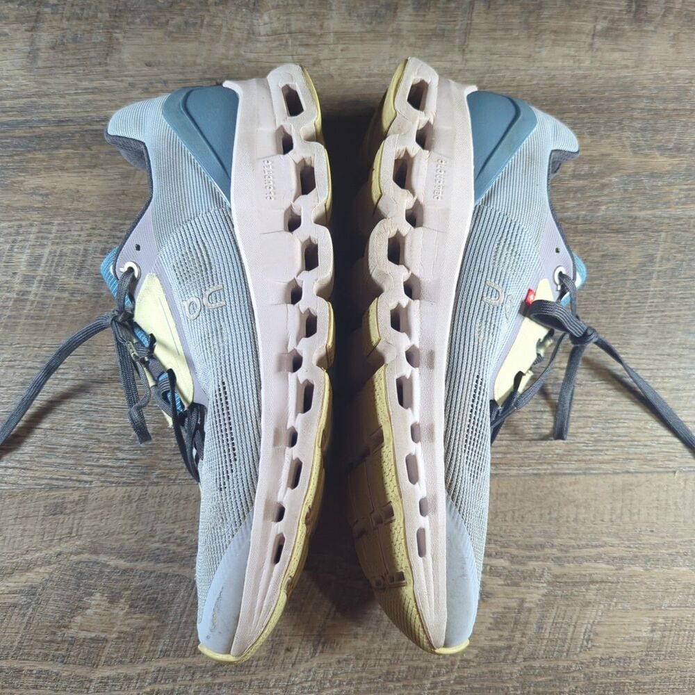 On Cloudstratus Womens Size 10 Running Shoes Sneakers 39.98658 On Cloud - Picture 14 of 16